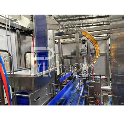 3 In 1 Monoblock Mesin Pembilas Air Mineral Mengisi Capping 900BPH 10L Botol Plastik pemasok