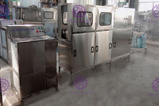 Sus 316 3 200BPH Galon Jug Filling Machine Dengan Tempat Botol pemasok