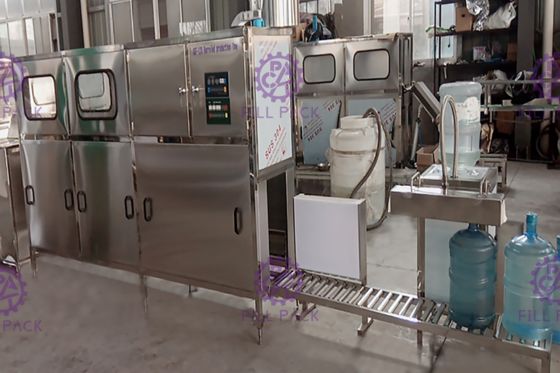 Mesin Pengisian Air One Road 120 BPH 5 Galon pemasok