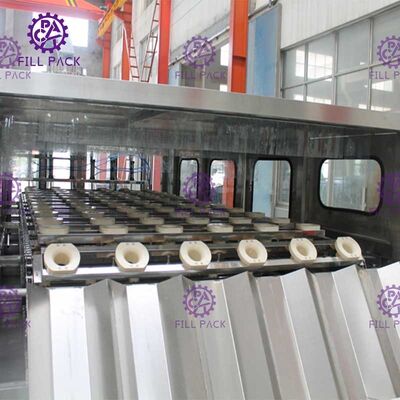 3 In 1 Monoblock Mesin Pembilas Air Mineral Mengisi Capping 900BPH 10L Botol Plastik pemasok