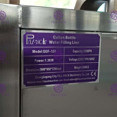 3.4 * 0.78 * 1.95m 3 In 1 120 BPH Gallon Filling Line pemasok