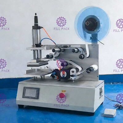 Stoples Labeller Botol Datar Persegi Semi-Otomatis Satu Sisi atau Sisi Ganda Peralatan Mesin Pelabelan Stiker Perekat pemasok