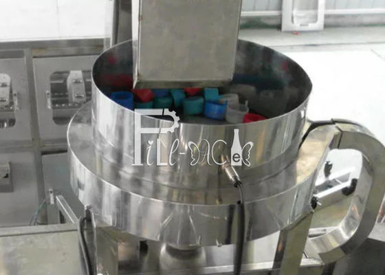 4 Road / Row QGF-600 Mesin Pengisian 20 Liter Jar pemasok
