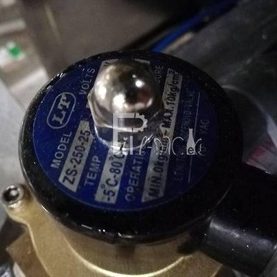 Roller Conveyor Output 120 BPH Barrel Mesin Pengisian Air pemasok