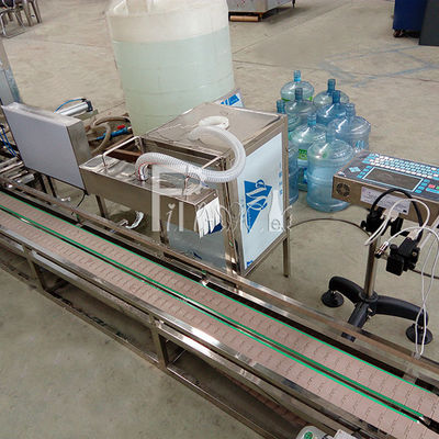 Double Bottle Holders Line 300BPH 3 Mesin Pengisian Galon pemasok