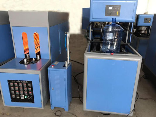 1 Rongga 3-5 1.0Mpa Galon Botol Blowing Machine Dengan Mesin Bantu pemasok