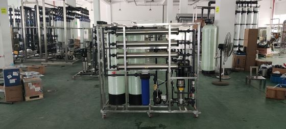 2000LPH Air minum RO pabrik pengolahan air dengan 4040 membran untuk pabrik air pemasok
