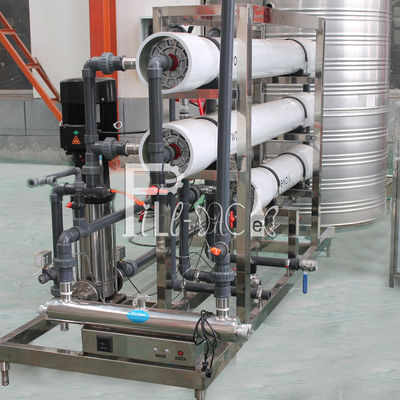 Sus304 Auto Operation Valve Minum 4000lph Ro Water Treatment Machine pemasok