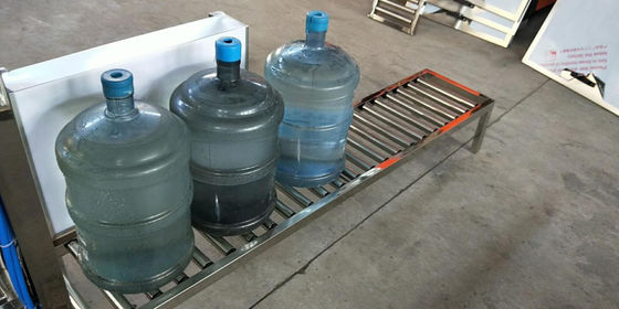 Roller Conveyor Galon Water Plant Habis Untuk Lini Produksi Botol Galon pemasok