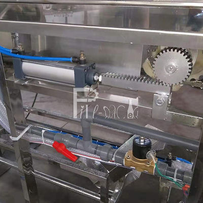 Sus 316 3 200BPH Galon Jug Filling Machine Dengan Tempat Botol